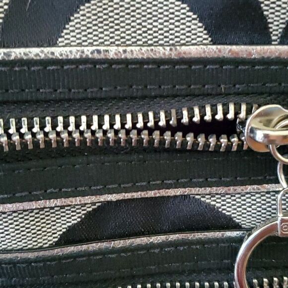 Authentic Vintage Coach logo purse - Picture 5 of 5